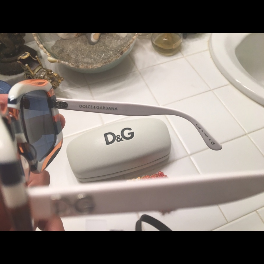 AUTHENTIC Dolce & Gabbana very unique sunglasses - Picture 3 of 6